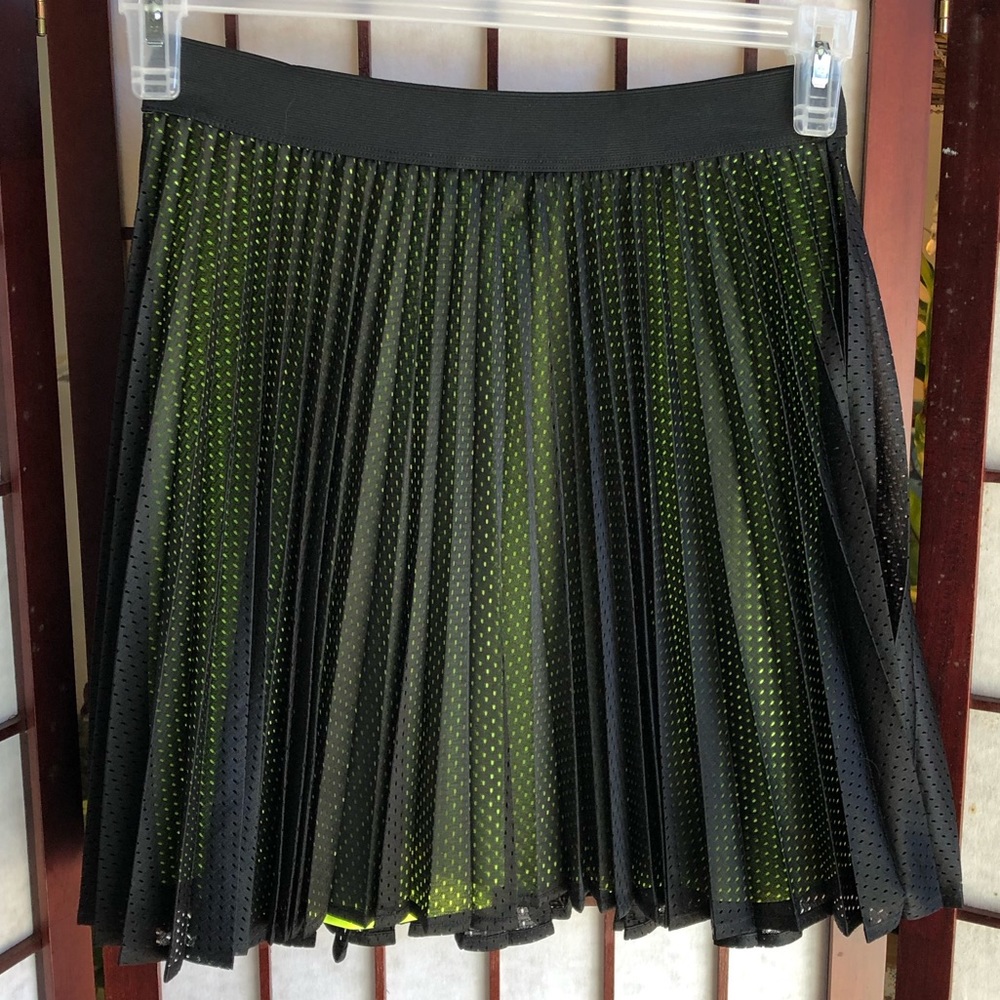 NANETTE LEPORE Skirt Size S NWOT